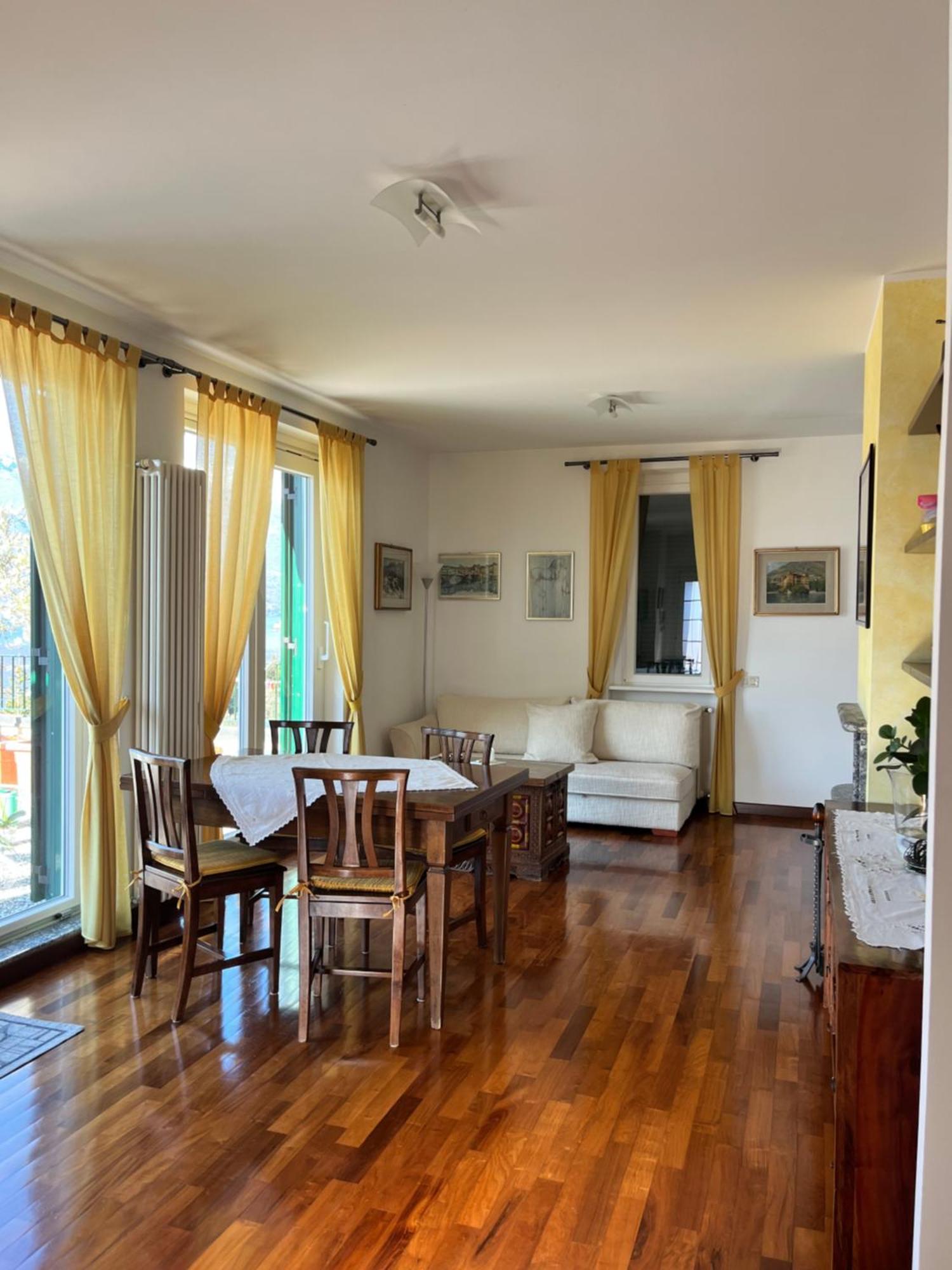 Il Terrazzo Sul Lago Варенна Экстерьер фото